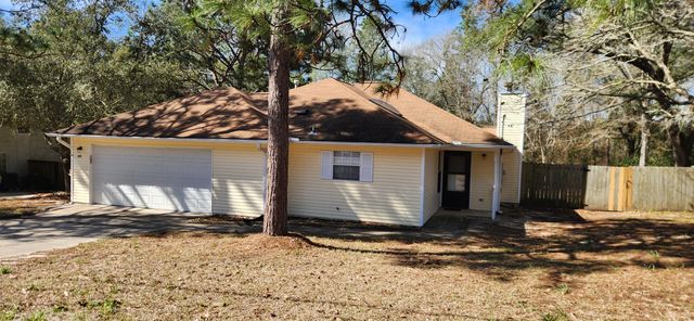 305 Ashley Drive, Crestview, FL 32536