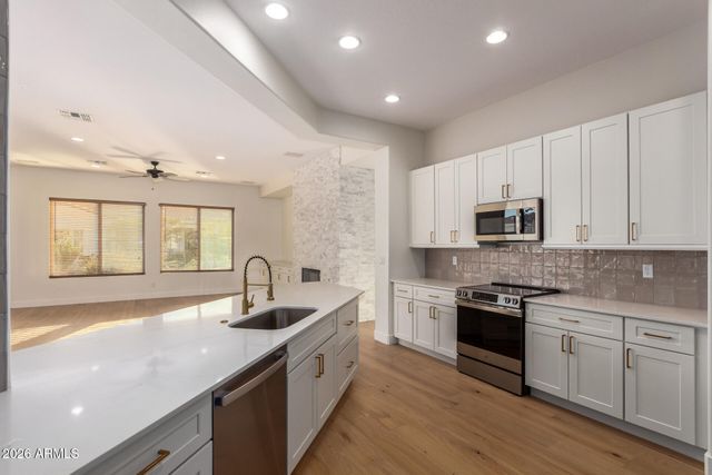 13403 W CABRILLO Drive, Sun City West, AZ 85375
