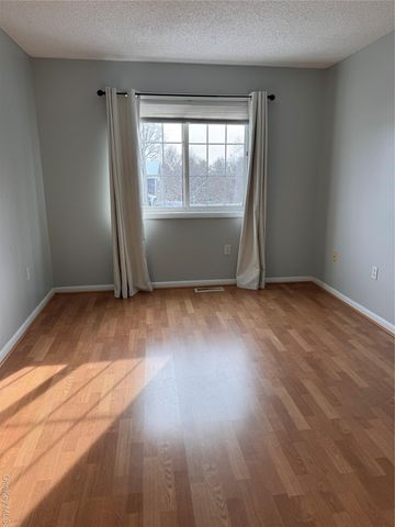 71 Eagle Ridge Way, Nanuet, NY 10954