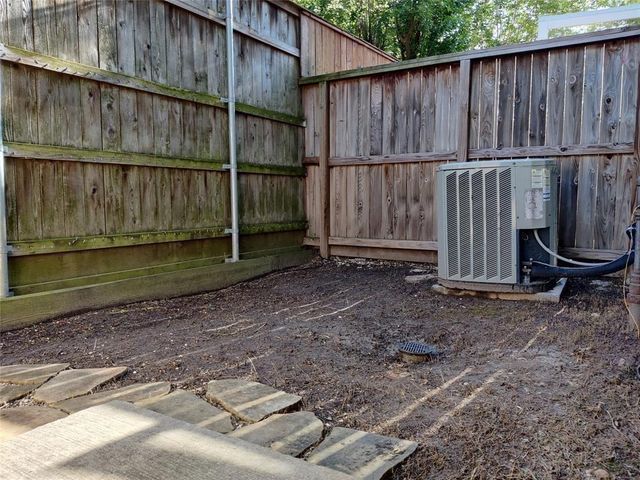 2710 Hullsmith Drive 1502, Houston, TX 77063