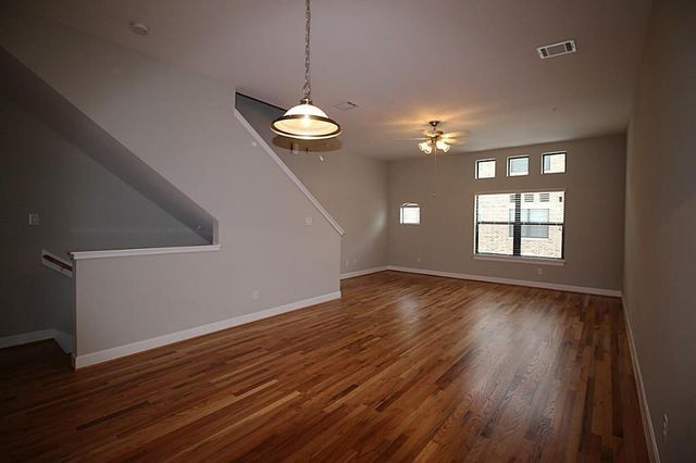 2710 Hullsmith Drive 1502, Houston, TX 77063