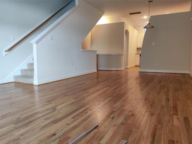 2710 Hullsmith Drive 1502, Houston, TX 77063