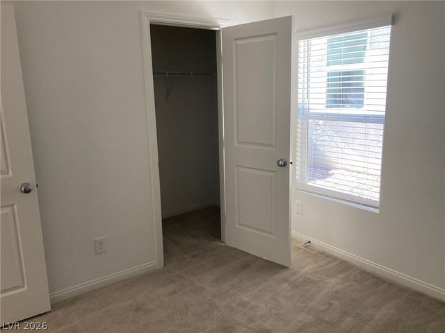 8423 Vulturo Avenue, Las Vegas, NV 89149