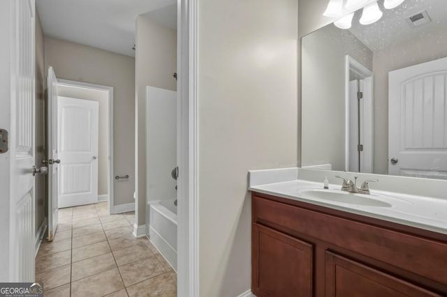 2416 Loughridge Drive, Buford, GA 30519