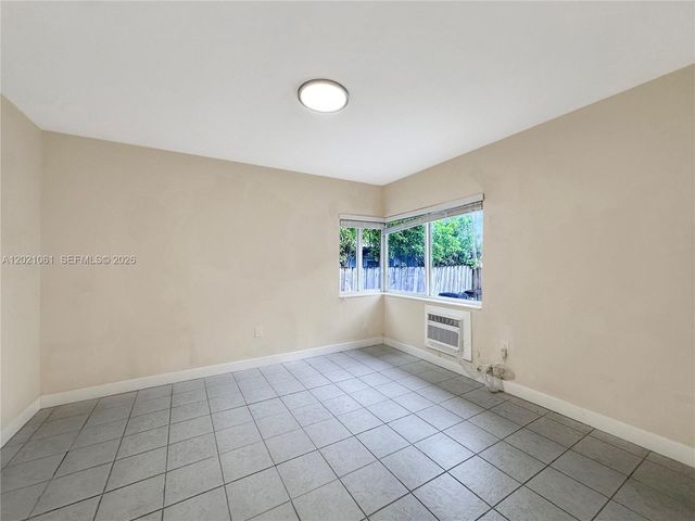 965 Bay Dr 6, Miami Beach, FL 33141