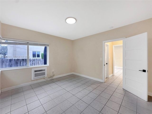 965 Bay Dr 6, Miami Beach, FL 33141