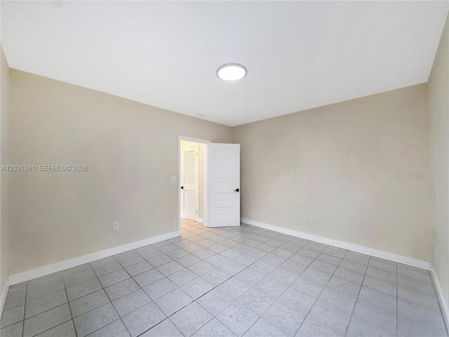 965 Bay Dr 6, Miami Beach, FL 33141