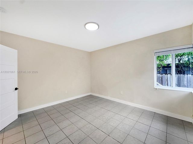 965 Bay Dr 6, Miami Beach, FL 33141