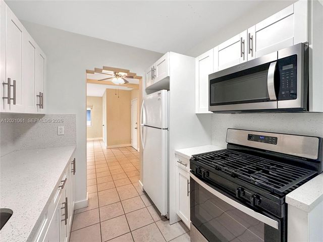 965 Bay Dr 6, Miami Beach, FL 33141