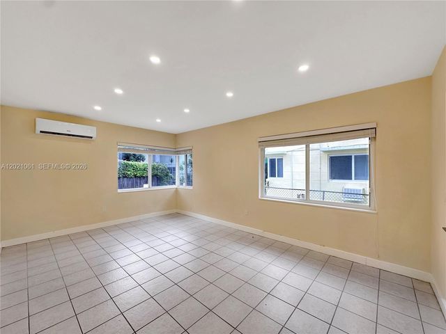 965 Bay Dr 6, Miami Beach, FL 33141