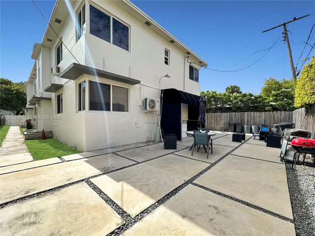 965 Bay Dr 6, Miami Beach, FL 33141
