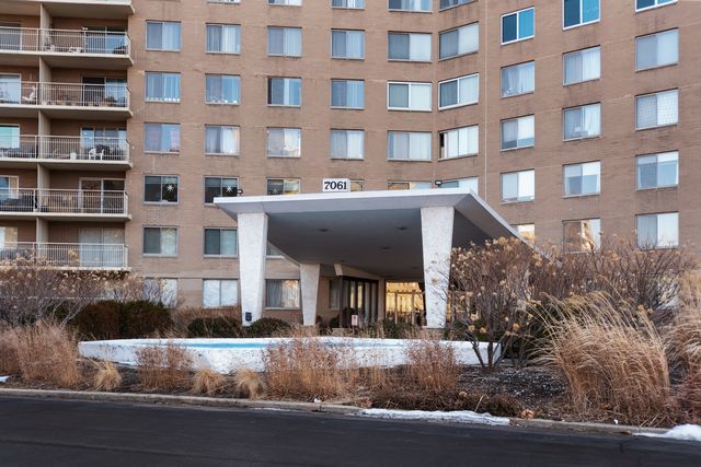 7061 N Kedzie Avenue 613, Chicago, IL 60645