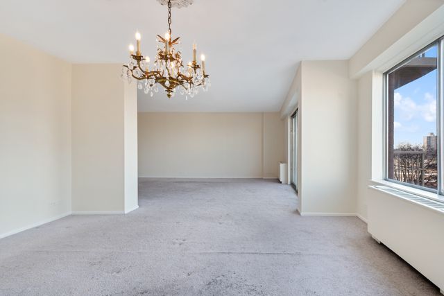 7061 N Kedzie Avenue 613, Chicago, IL 60645