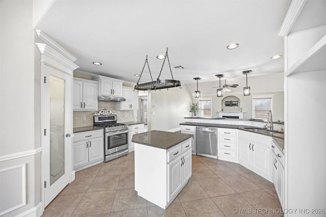 3950 E 127th Street North, Skiatook, OK 74070