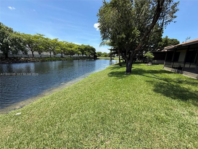 7808 NW 60th St, Tamarac, FL 33321