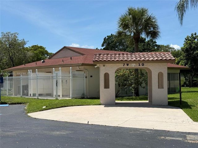 7808 NW 60th St, Tamarac, FL 33321