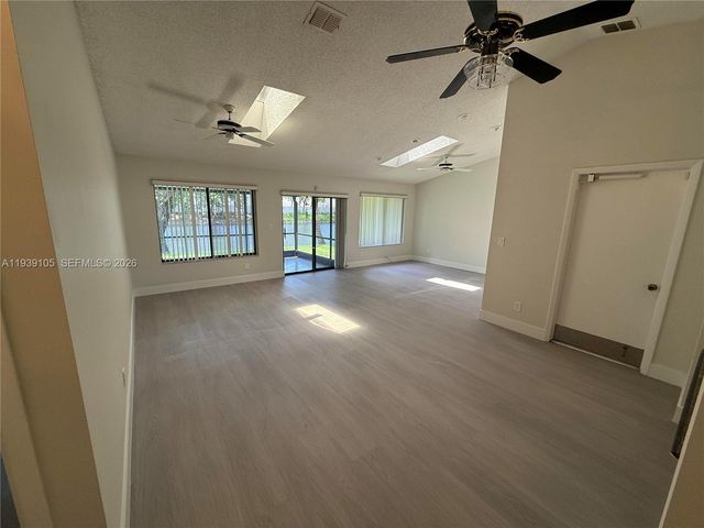 7808 NW 60th St, Tamarac, FL 33321