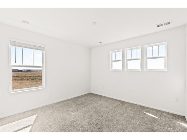 9054 Truckee Ct, Commerce City, CO 80022