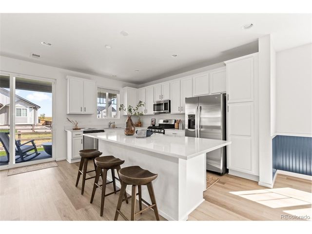 9054 Truckee Ct, Commerce City, CO 80022