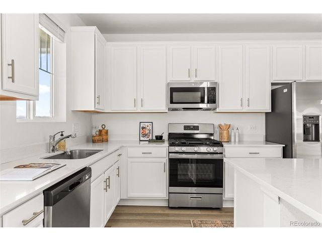 9054 Truckee Ct, Commerce City, CO 80022