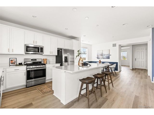 9054 Truckee Ct, Commerce City, CO 80022