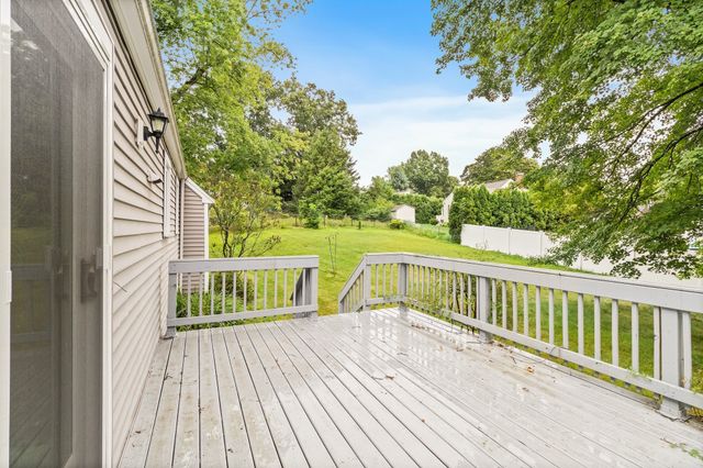 51 Ridge Rd, Marlborough, MA 01752