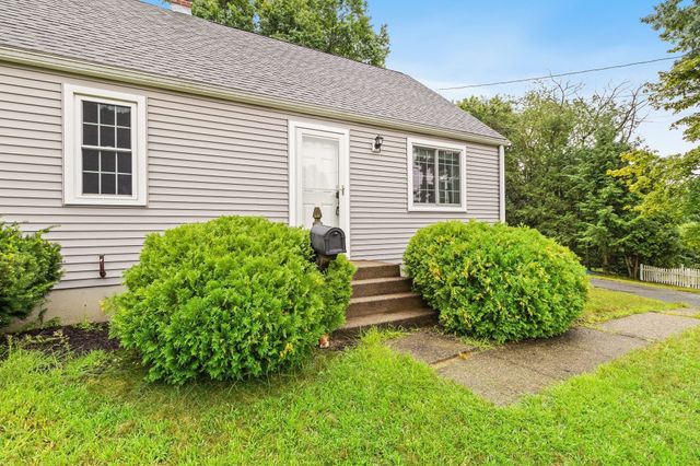 51 Ridge Rd, Marlborough, MA 01752