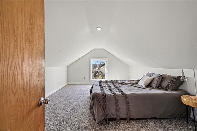 3806 S Outer Belt Road, Oak Grove, MO 64075