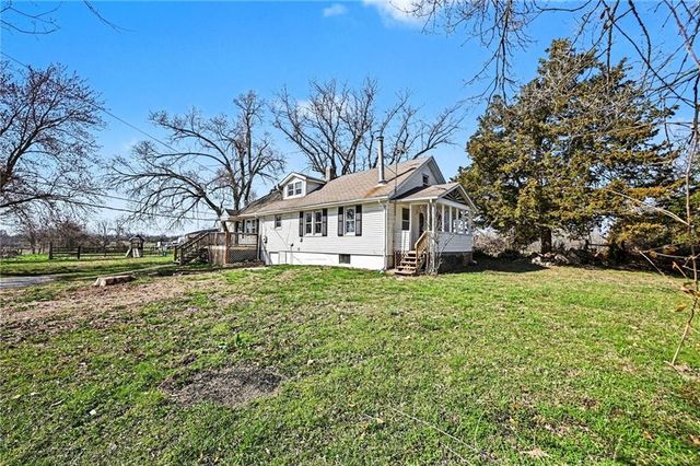 3806 S Outer Belt Road, Oak Grove, MO 64075