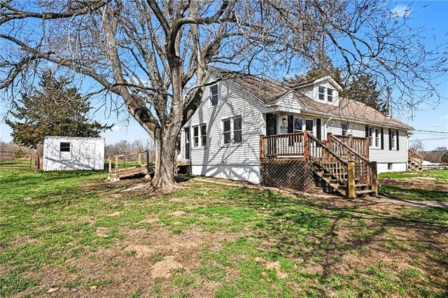 3806 S Outer Belt Road, Oak Grove, MO 64075