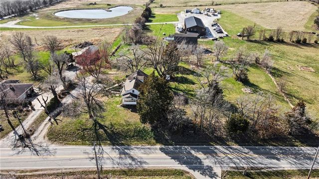 3806 S Outer Belt Road, Oak Grove, MO 64075