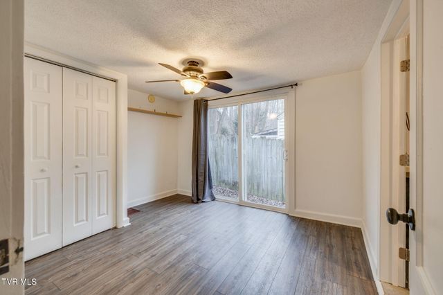 433 West Poplar Street, Johnson City, TN 37604