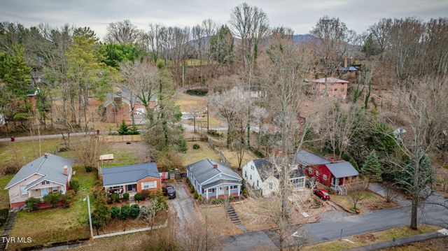 433 West Poplar Street, Johnson City, TN 37604