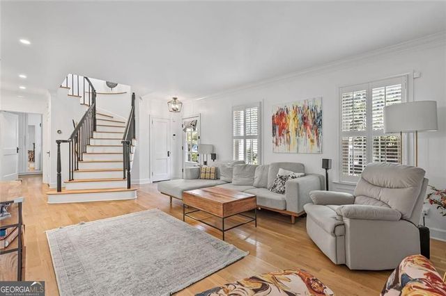 346 Redland Road NW, Atlanta, GA 30309