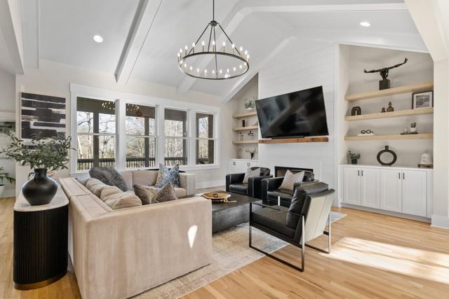 568 Versailles Drive, Auburn, GA 30011