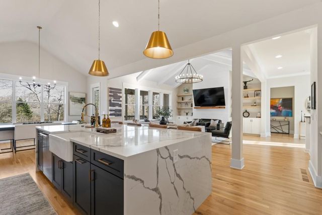 568 Versailles Drive, Auburn, GA 30011