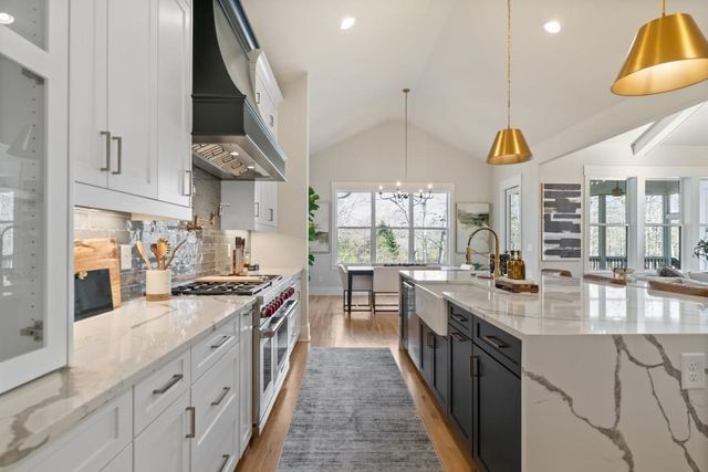 568 Versailles Drive, Auburn, GA 30011