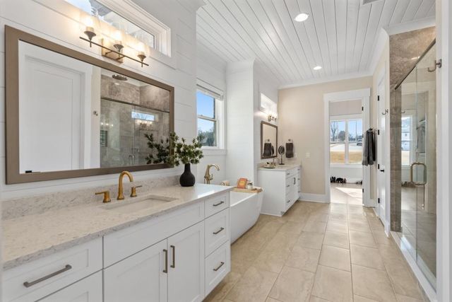 568 Versailles Drive, Auburn, GA 30011