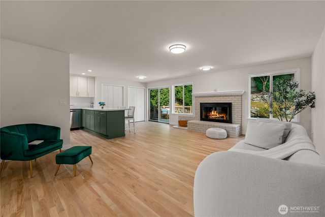 1812 Lumley Avenue, Mukilteo, WA 98275