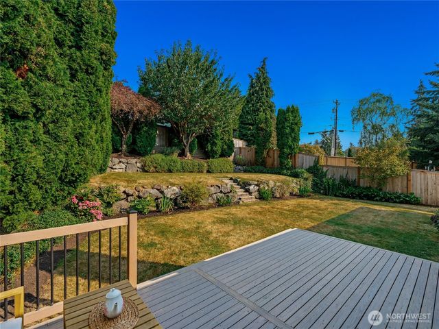 1812 Lumley Avenue, Mukilteo, WA 98275