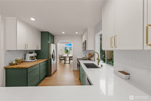 1812 Lumley Avenue, Mukilteo, WA 98275
