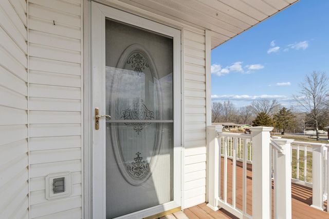 15050 E 2020 Road, Stockton, MO 65785