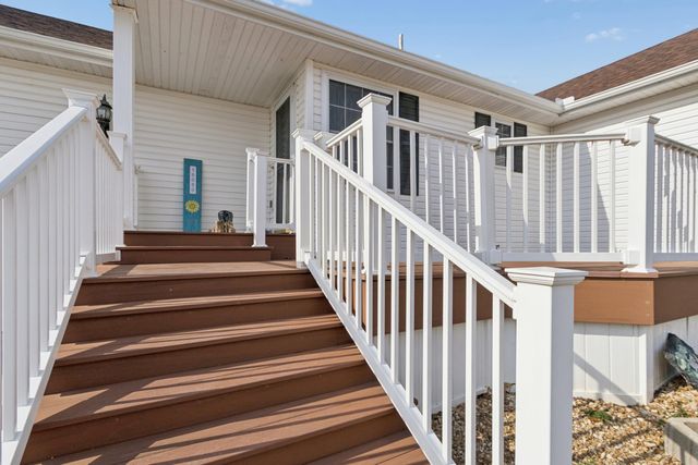 15050 E 2020 Road, Stockton, MO 65785