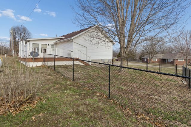 15050 E 2020 Road, Stockton, MO 65785