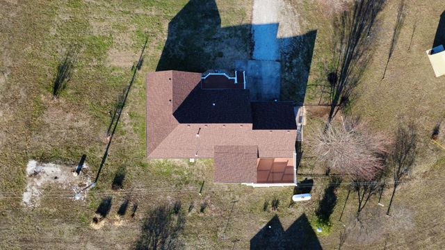 15050 E 2020 Road, Stockton, MO 65785