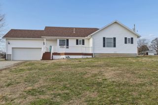 15050 E 2020 Road, Stockton, MO 65785
