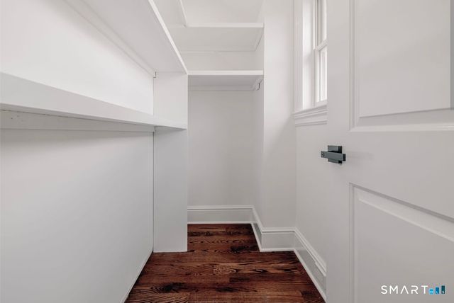 20 Avenue A, Norwalk, CT 06854