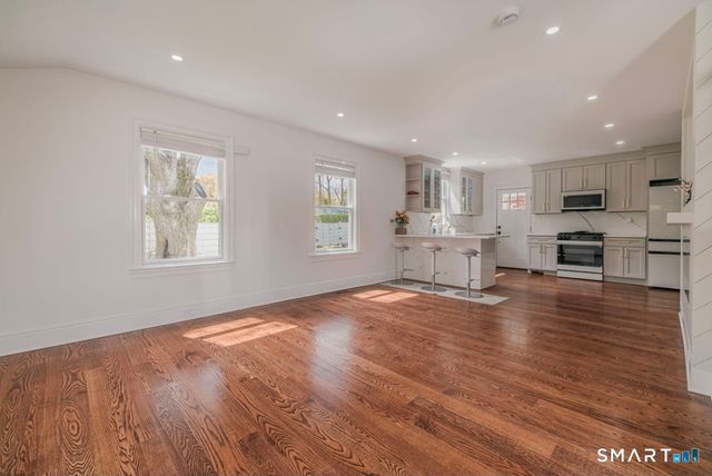 20 Avenue A, Norwalk, CT 06854