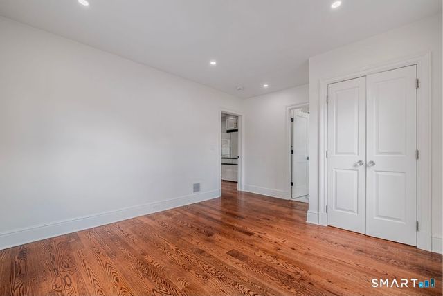 20 Avenue A, Norwalk, CT 06854