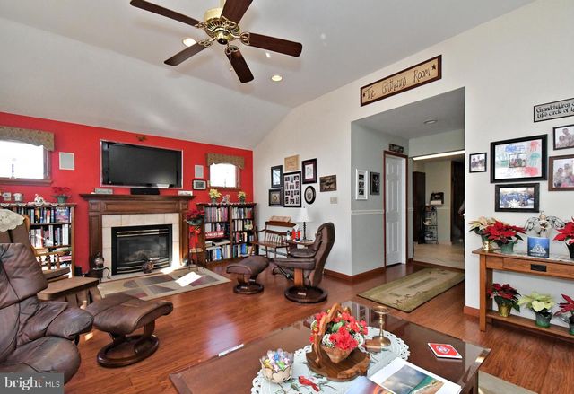 219 ROSEWOOD AVE, Feasterville Trevose, PA 19053